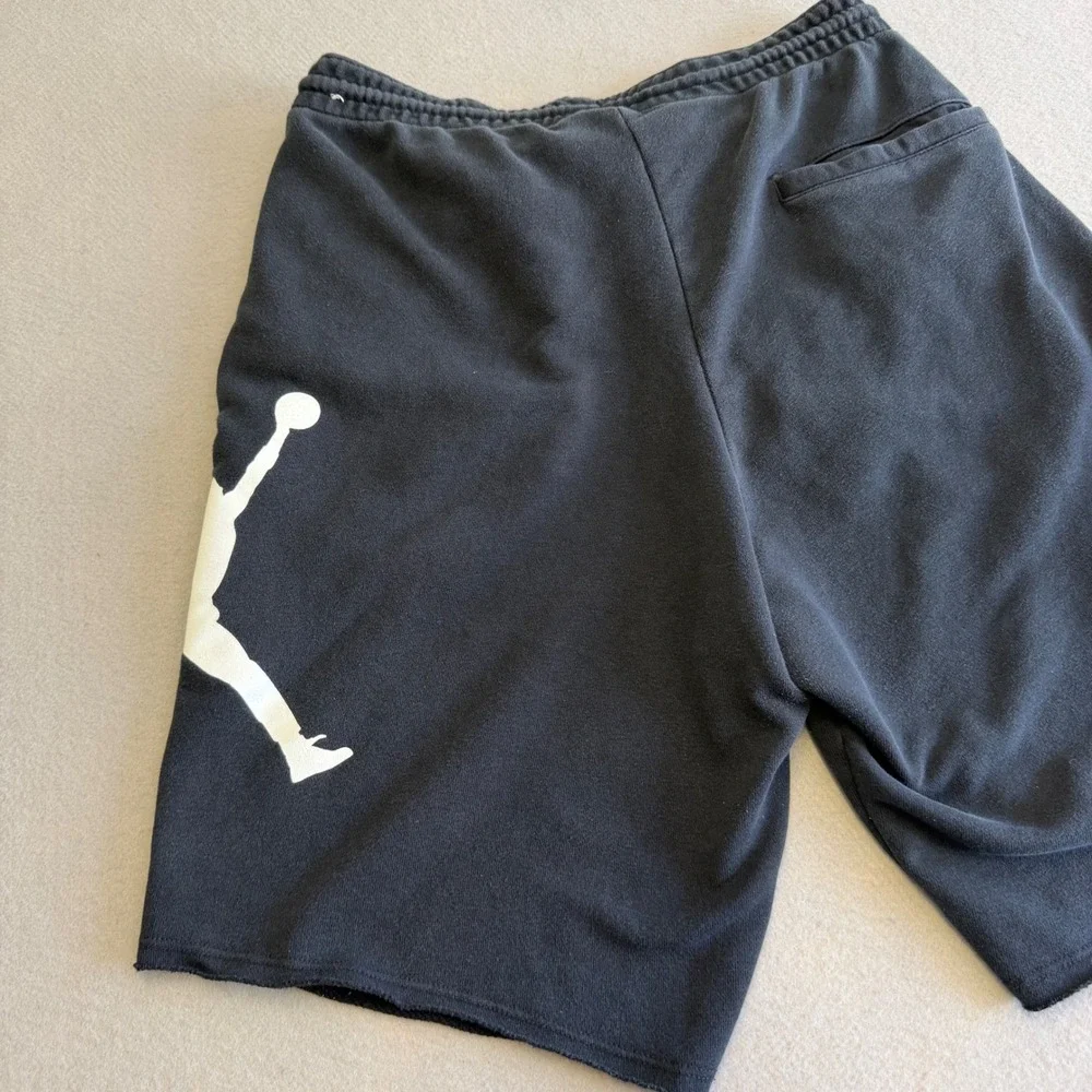Jordan Jumpman Fleece Shorts Mens Small Black Oversized Logo Raw Hem Athletic